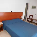 Oceanis Hotel 2*