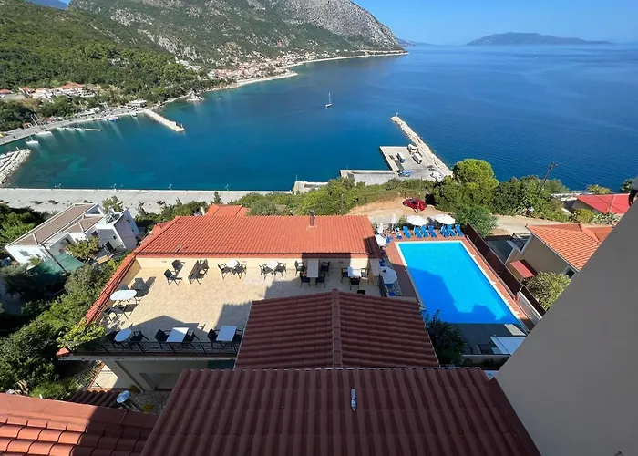Oceanis 2* Poros (Kefalonia)