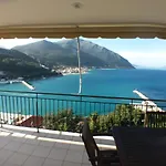Oceanis Hotel 2*