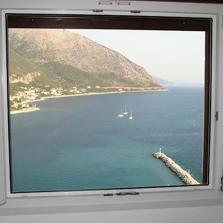 Hotell Oceanis Poros (Kefalonia)