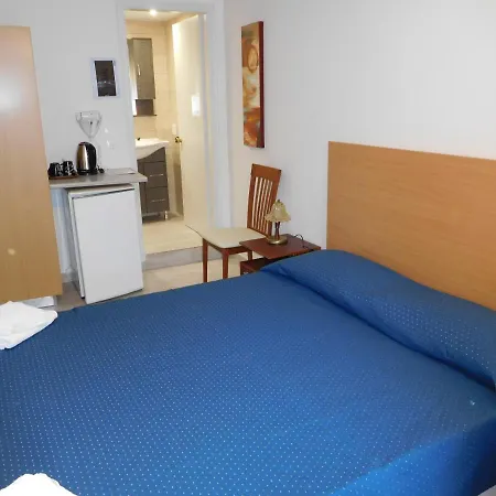 Oceanis 2* Poros (Kefalonia)